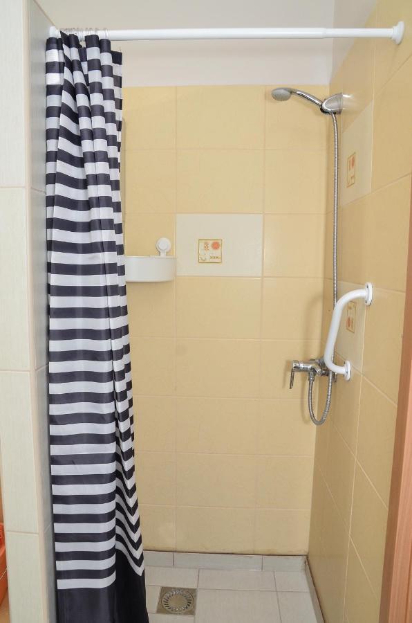 Апарт готель Gabor Aron Apartman Гайдусобосло Екстер'єр фото