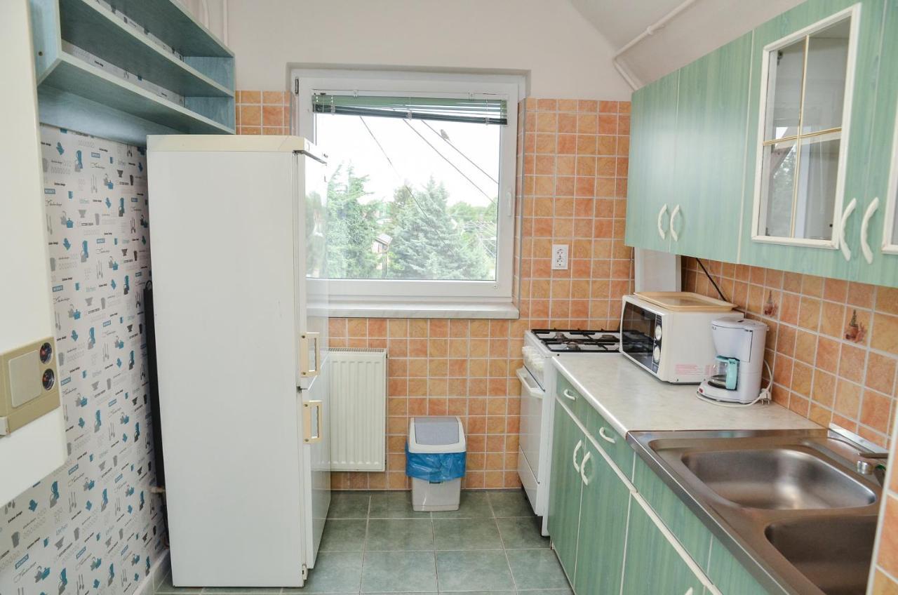 Апарт готель Gabor Aron Apartman Гайдусобосло Екстер'єр фото